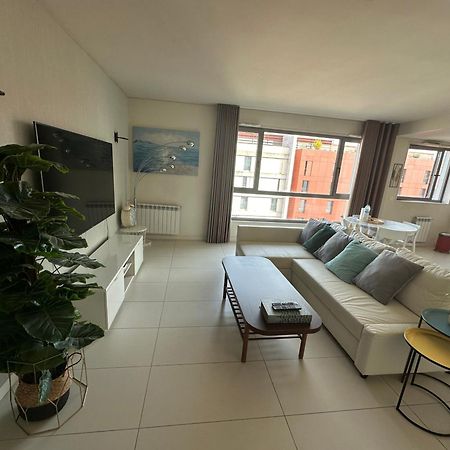 Bom Dia Parque Nacoes Lisboa W Apartman Kültér fotó